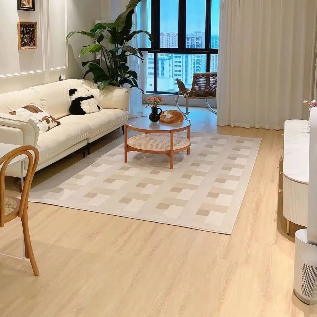 Напольное покрытие SPC из белого дуба: современная классика для вашего дома.