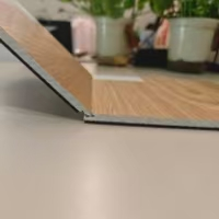 Почему некоторые напольные покрытия SPC деформируются со временем